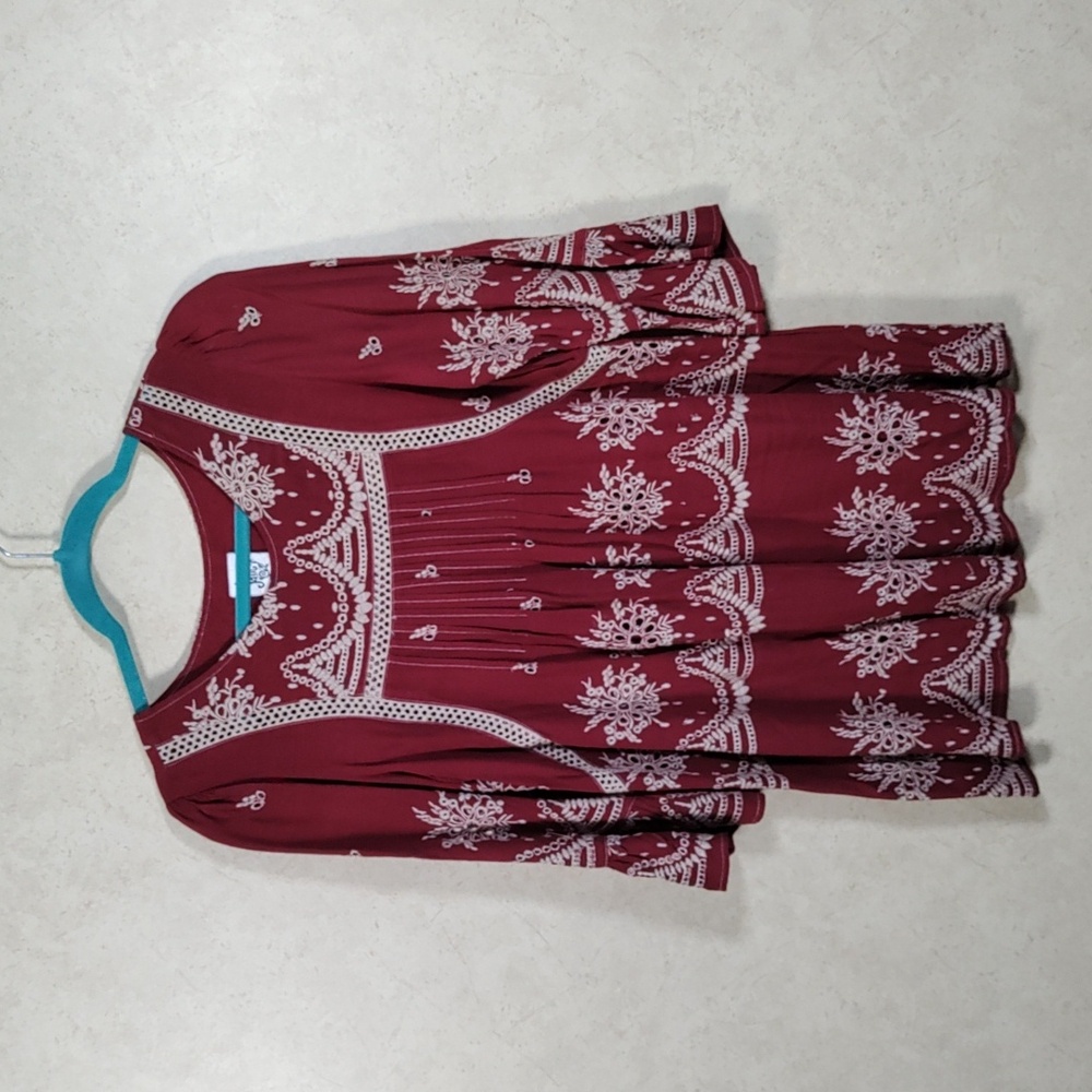6100 Ivy Jane wine w/ tan embroidery bell sleeve blouse XS